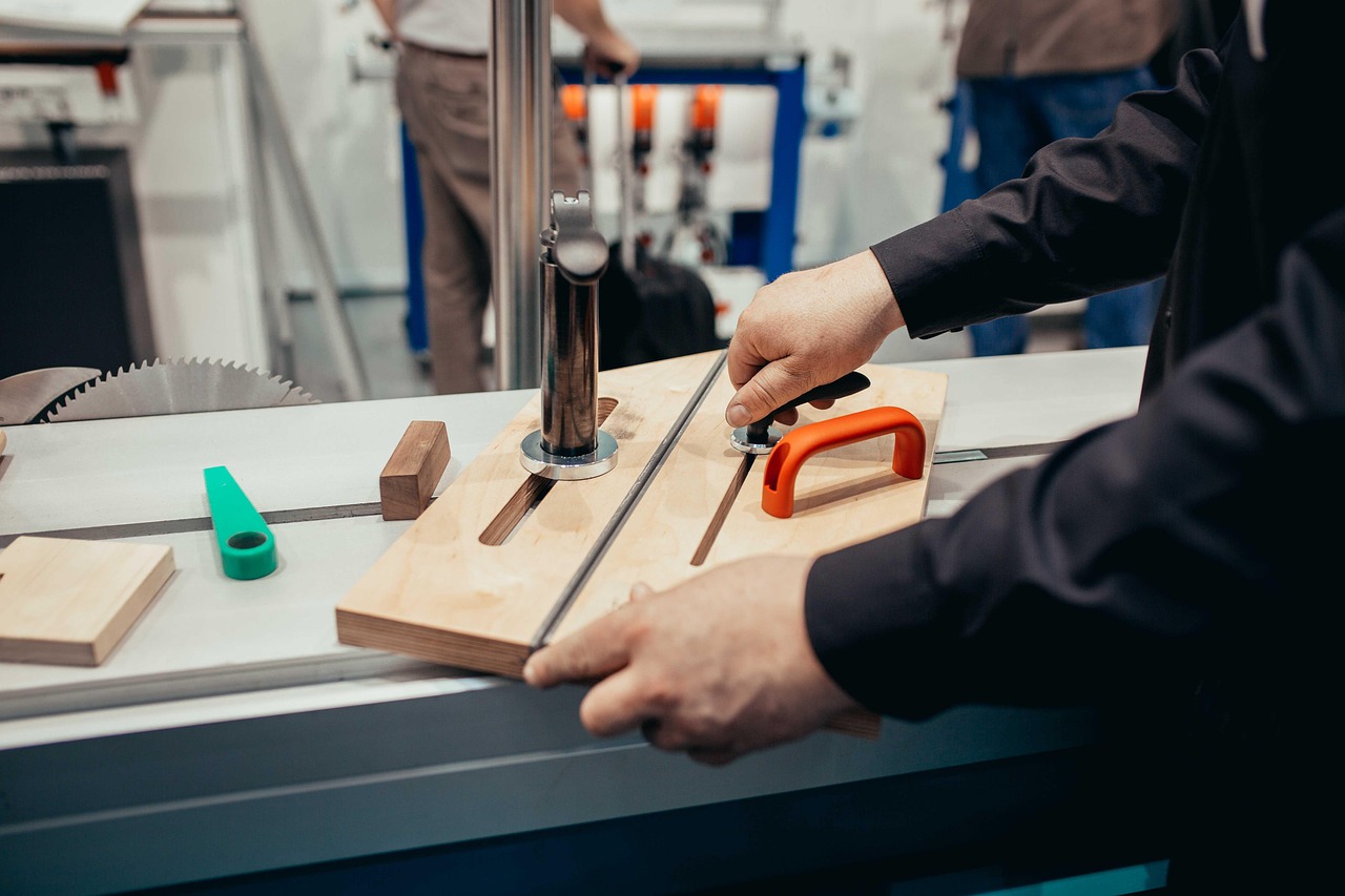 Setting up a cutting jig